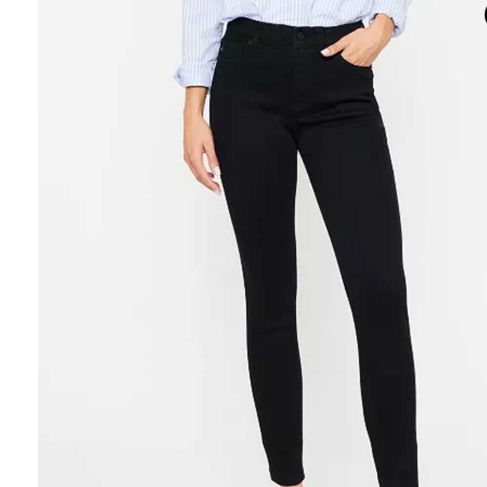 Kancan Women’s Size 9/28  Black Solid Stretch Super Skinny Jeans #40794 🖤🔥